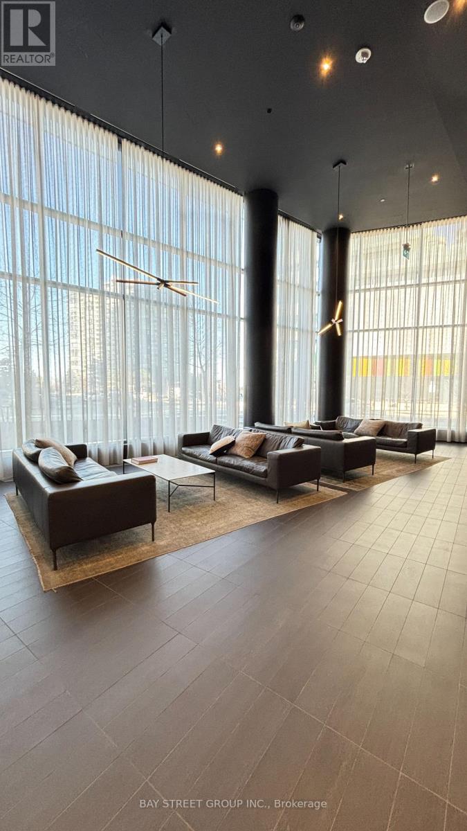 1004 - 3900 Confederation Parkway, Mississauga, Ontario  L5B 0M3 - Photo 20 - W12968284