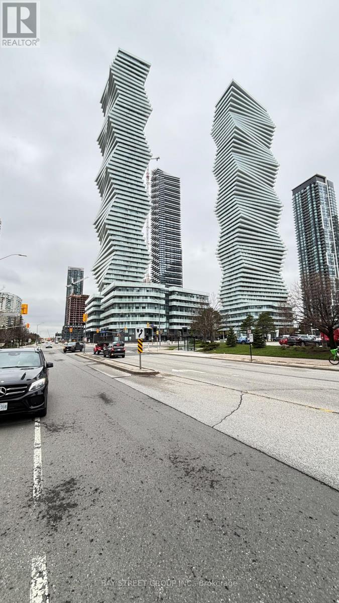 1004 - 3900 CONFEDERATION PARKWAY, Mississauga, Ontario