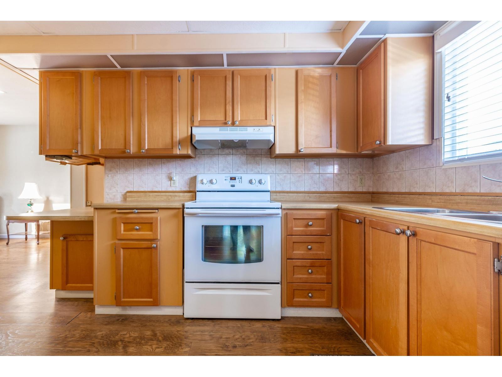 35 2120 King George Boulevard, Surrey, British Columbia  V4A 6Y8 - Photo 14 - R3112658