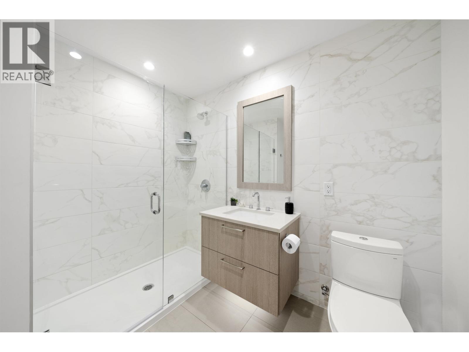 116 747 E 3rd Street, North Vancouver, British Columbia  V7L 1G8 - Photo 27 - R3114166