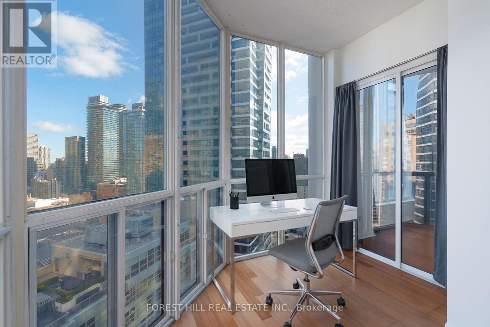 2405 - 24 Wellesley Street W, Toronto, Ontario  M4Y 2X6 - Photo 11 - C13027182