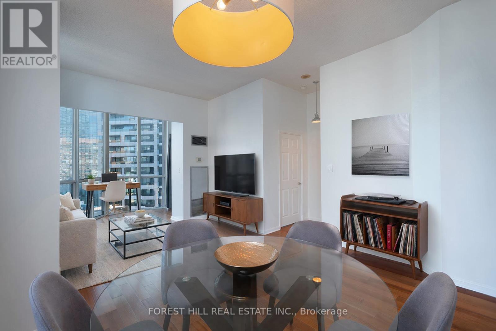 2405 - 24 Wellesley Street W, Toronto, Ontario  M4Y 2X6 - Photo 17 - C13027182