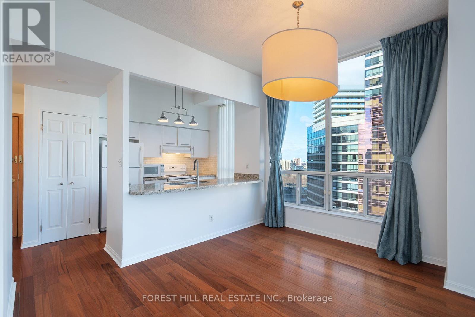 2405 - 24 Wellesley Street W, Toronto, Ontario  M4Y 2X6 - Photo 18 - C13027182