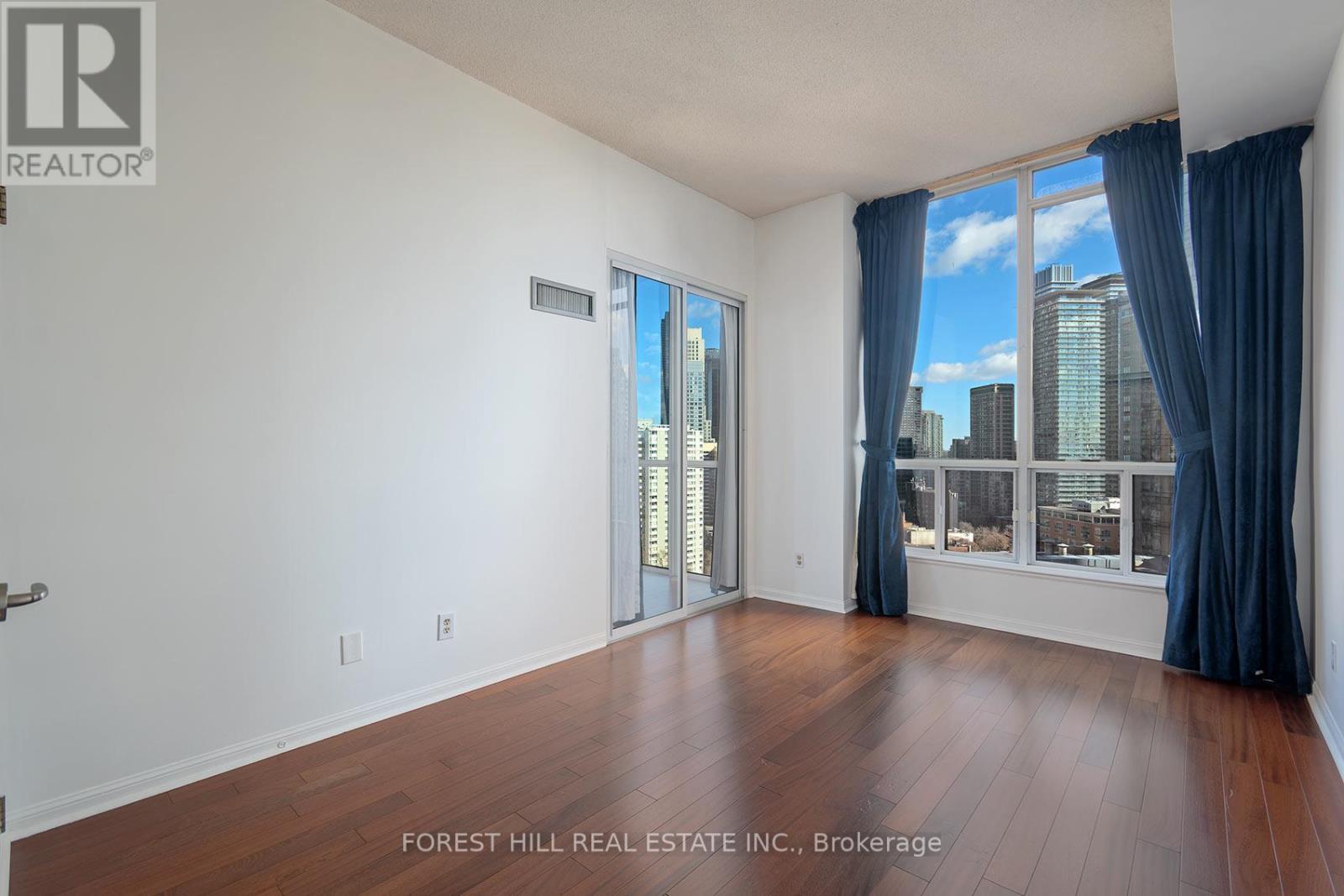 2405 - 24 Wellesley Street W, Toronto, Ontario  M4Y 2X6 - Photo 24 - C13027182