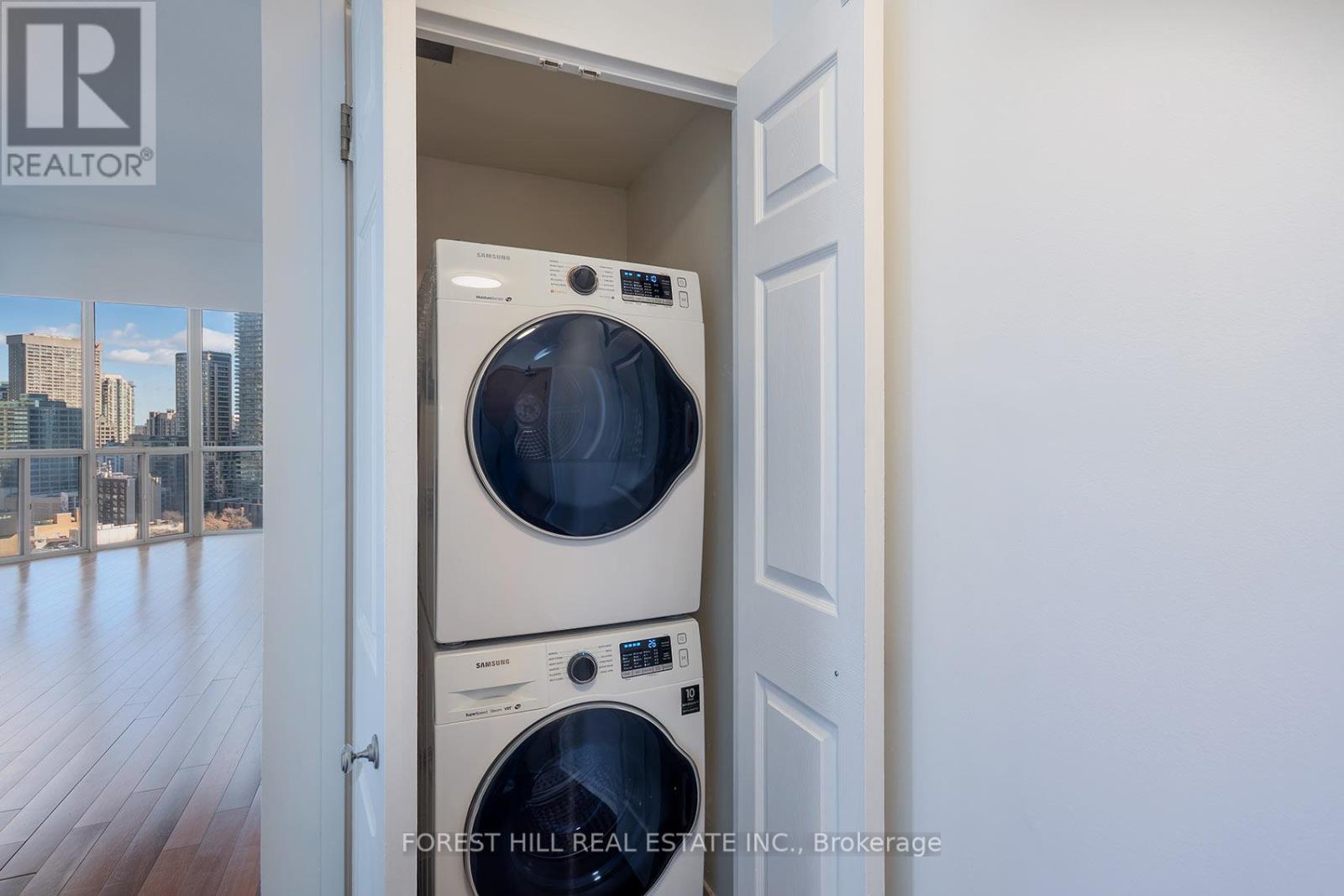 2405 - 24 Wellesley Street W, Toronto, Ontario  M4Y 2X6 - Photo 28 - C13027182