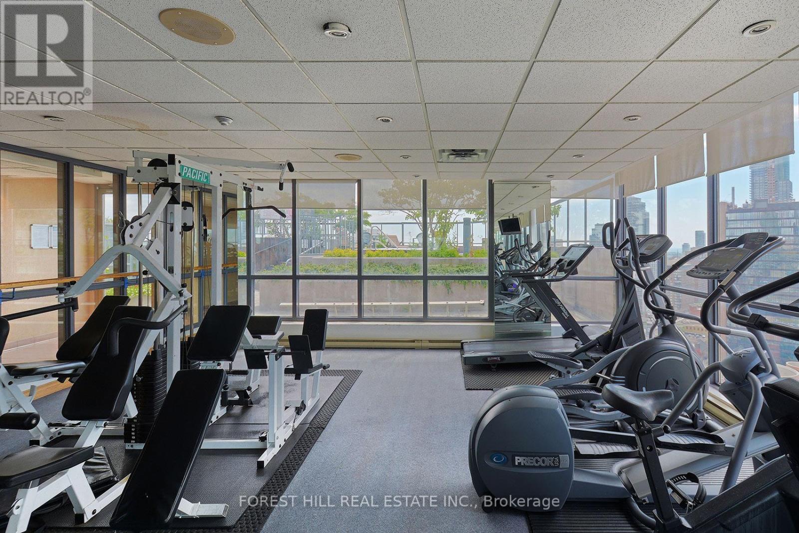 2405 - 24 Wellesley Street W, Toronto, Ontario  M4Y 2X6 - Photo 30 - C13027182