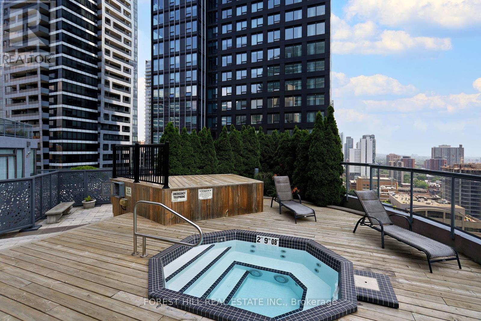 2405 - 24 Wellesley Street W, Toronto, Ontario  M4Y 2X6 - Photo 31 - C13027182