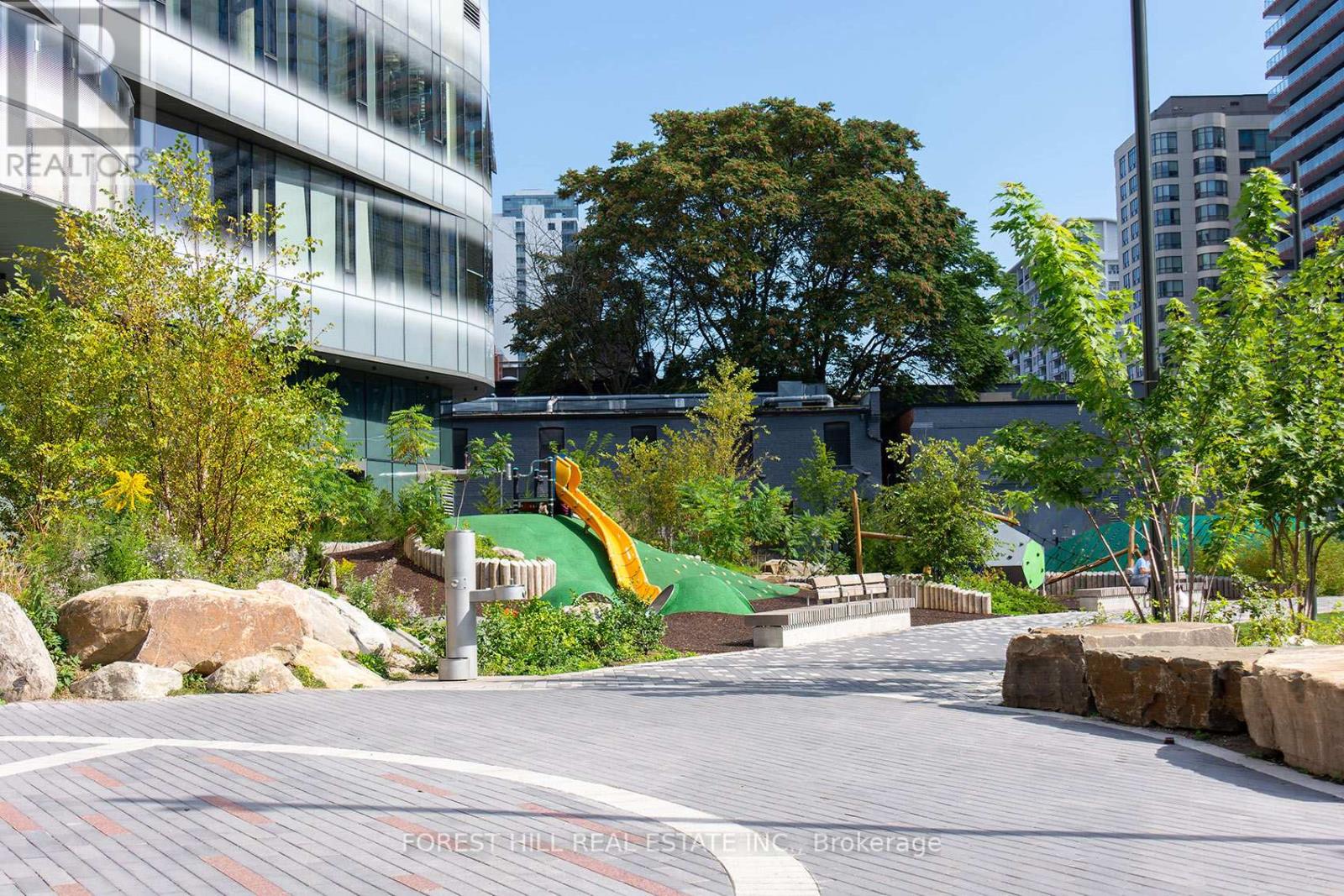 2405 - 24 Wellesley Street W, Toronto, Ontario  M4Y 2X6 - Photo 35 - C13027182