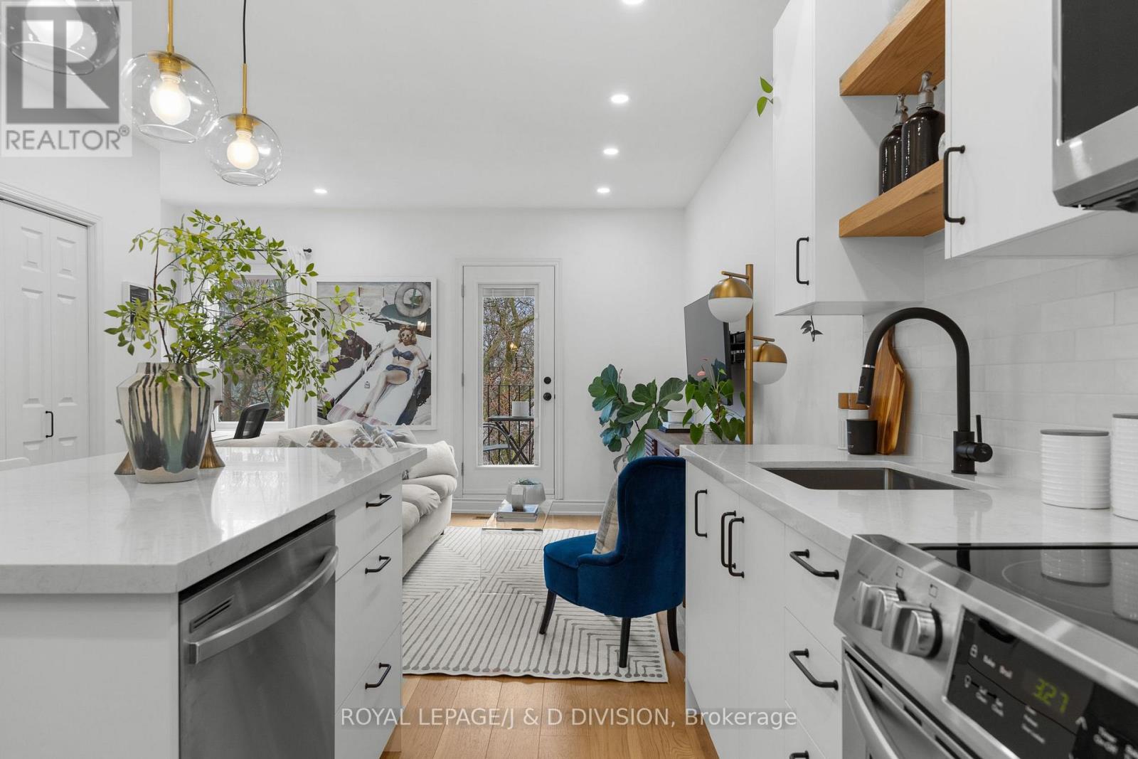 28 Argyle Street, Toronto, Ontario  M6J 1N4 - Photo 32 - C13027210