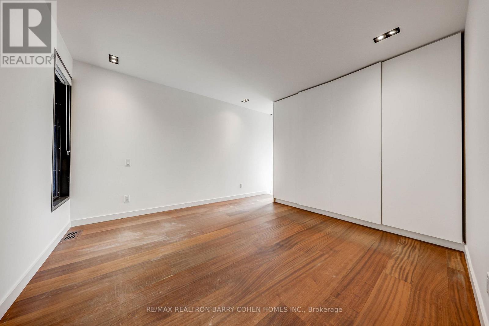 6 Bannatyne Drive, Toronto, Ontario  M2L 2N7 - Photo 26 - C13027276