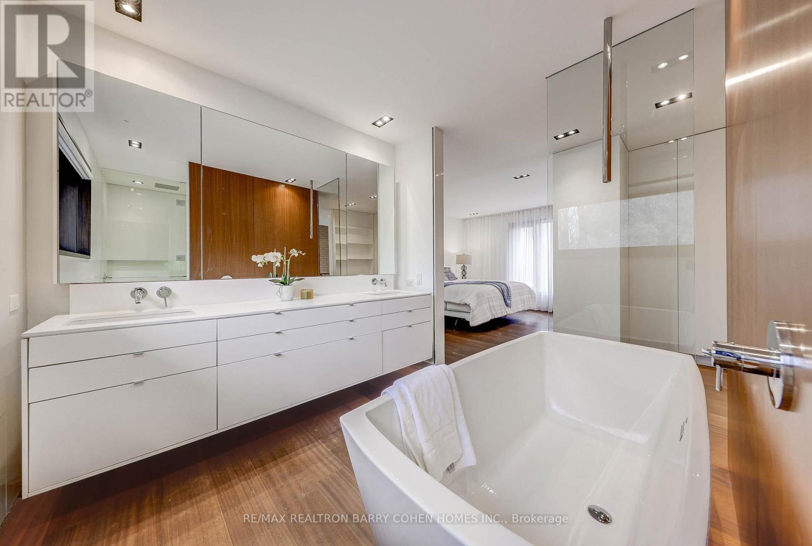 6 Bannatyne Drive, Toronto, Ontario  M2L 2N7 - Photo 33 - C13027276