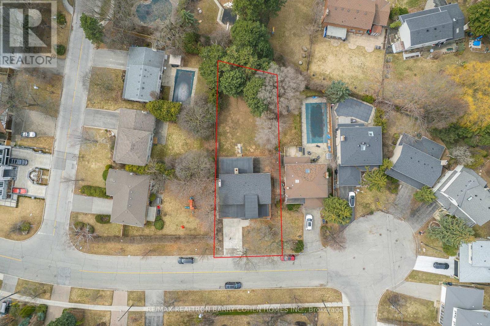 6 Bannatyne Drive, Toronto, Ontario  M2L 2N7 - Photo 45 - C13027276