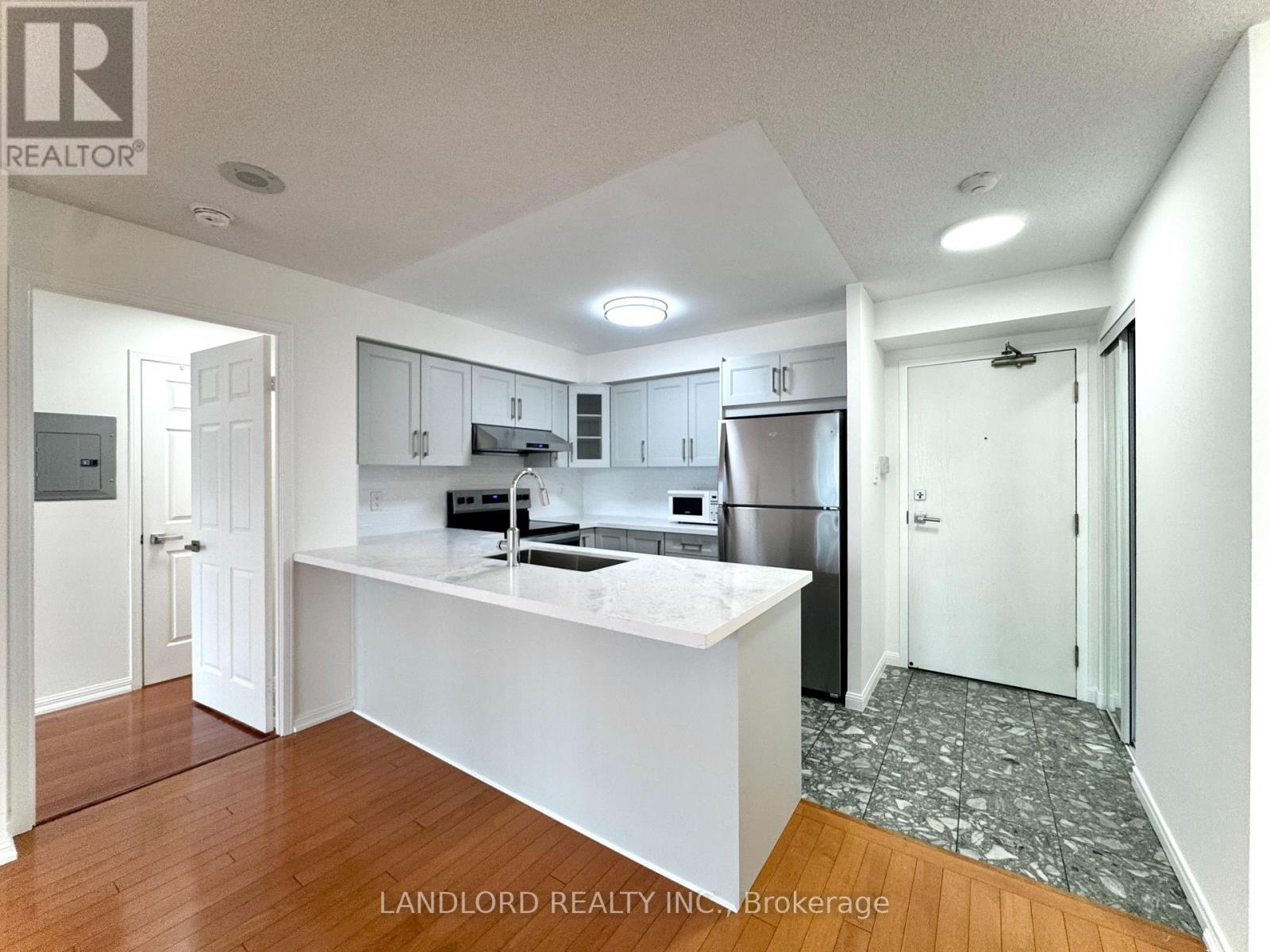 911 - 109 Front Street E, Toronto, Ontario  M5A 4P7 - Photo 3 - C13027344