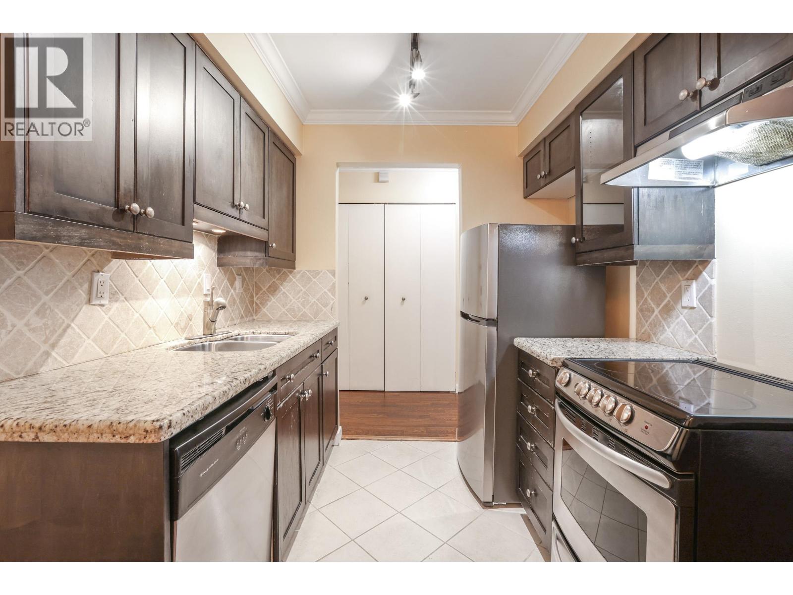 307 1169 Nelson Street, Vancouver, British Columbia  V6E 1J3 - Photo 11 - R3087099