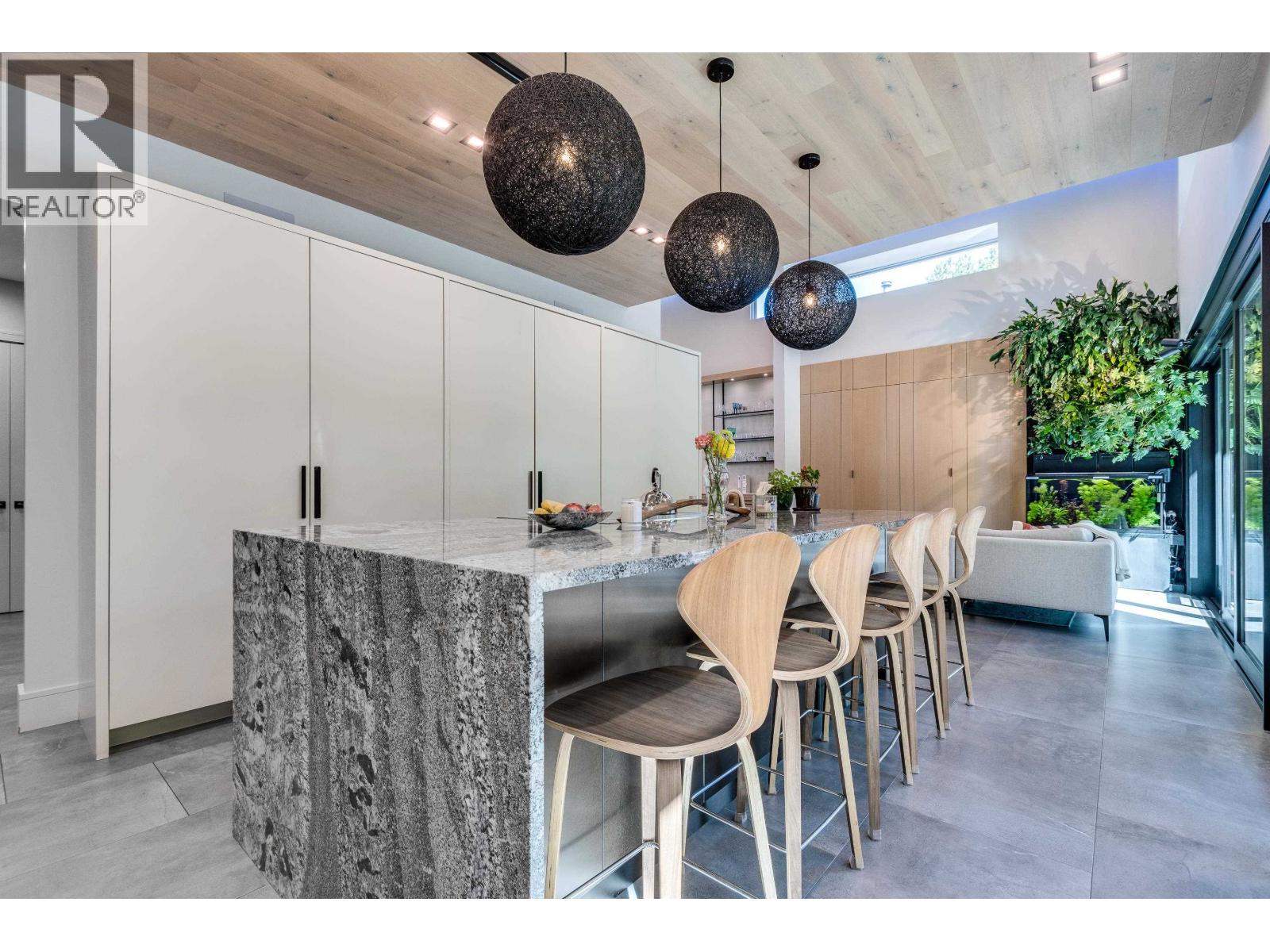 10560 Hogarth Drive, Richmond, British Columbia  V7E 3Z8 - Photo 13 - R3114196