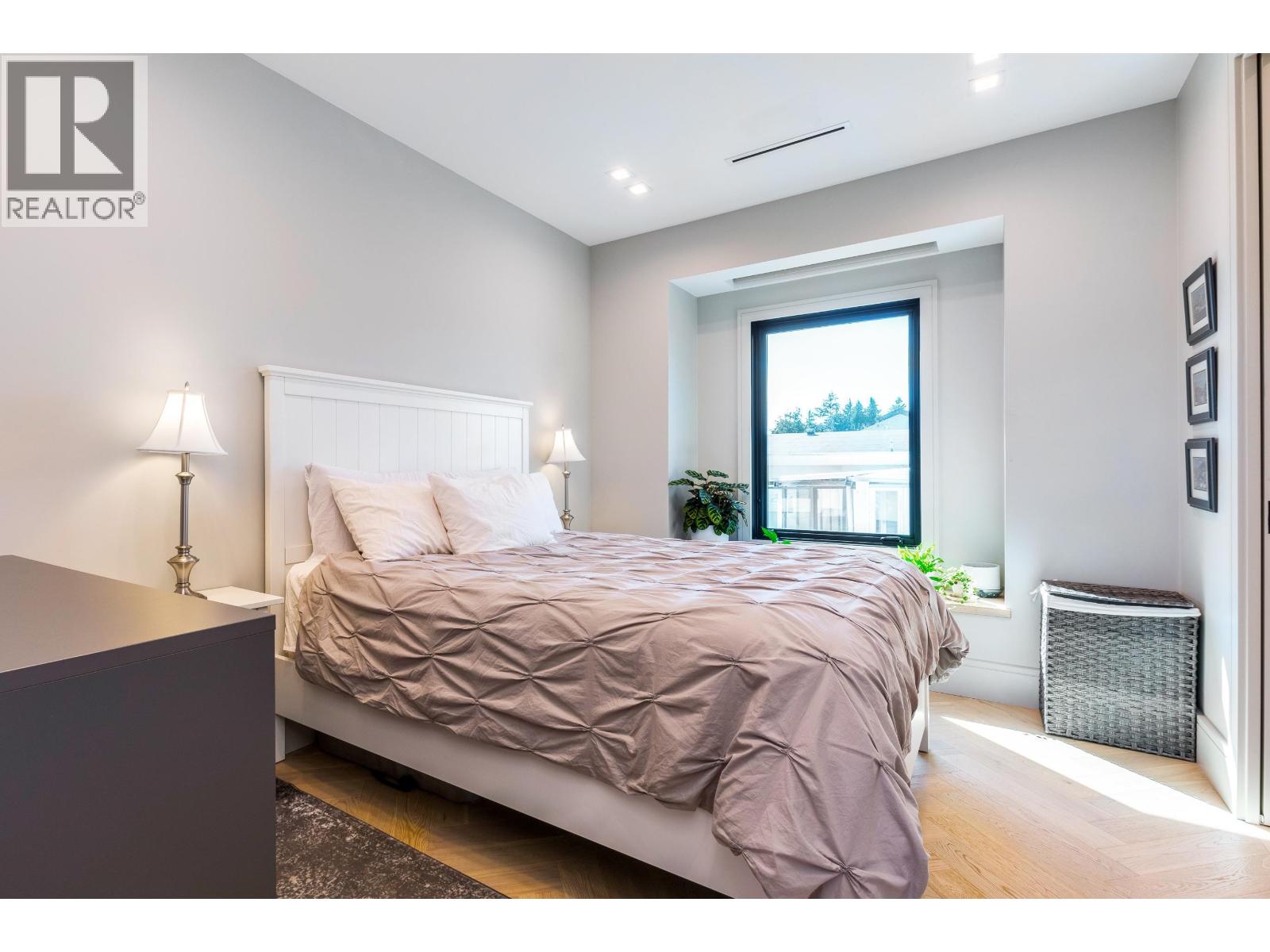 10560 Hogarth Drive, Richmond, British Columbia  V7E 3Z8 - Photo 34 - R3114196