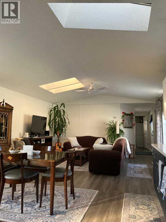 386 Scott Lane, Rural Grande Prairie No. 1, Alberta  T8W 5K5 - Photo 6 - A2303976