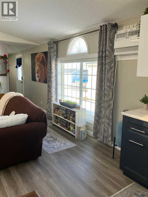 386 Scott Lane, Rural Grande Prairie No. 1, Alberta  T8W 5K5 - Photo 7 - A2303976