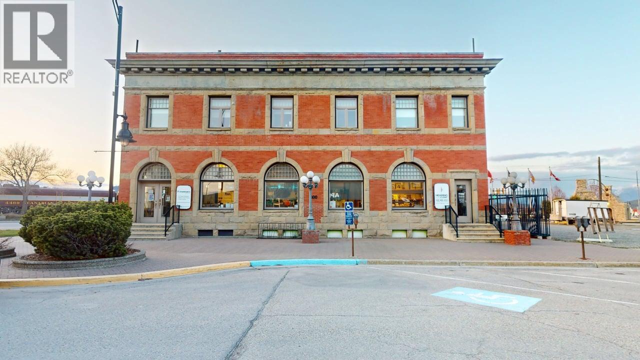 800 Baker Street, Cranbrook, British Columbia