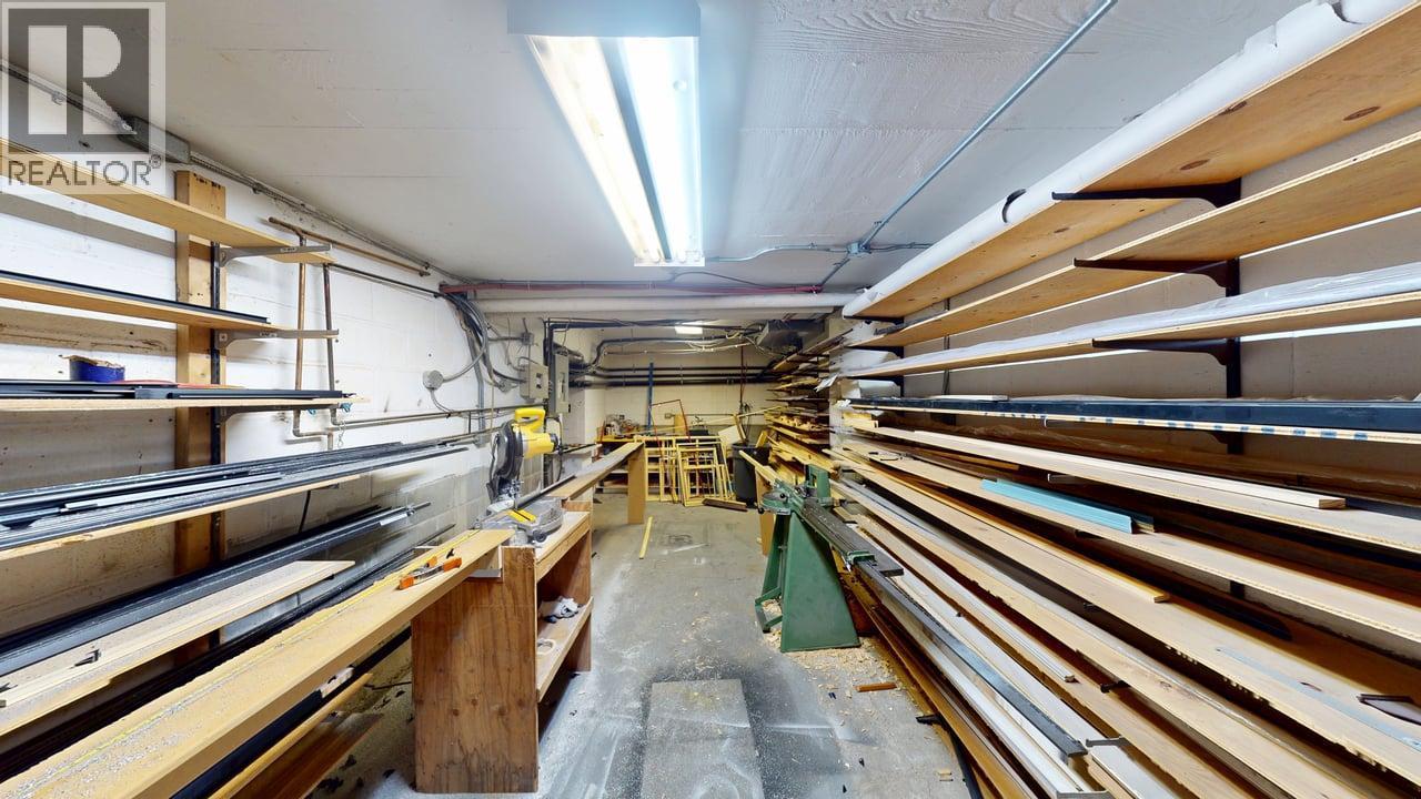 800 Baker Street, Cranbrook, British Columbia  V1C 1A2 - Photo 49 - 10384278