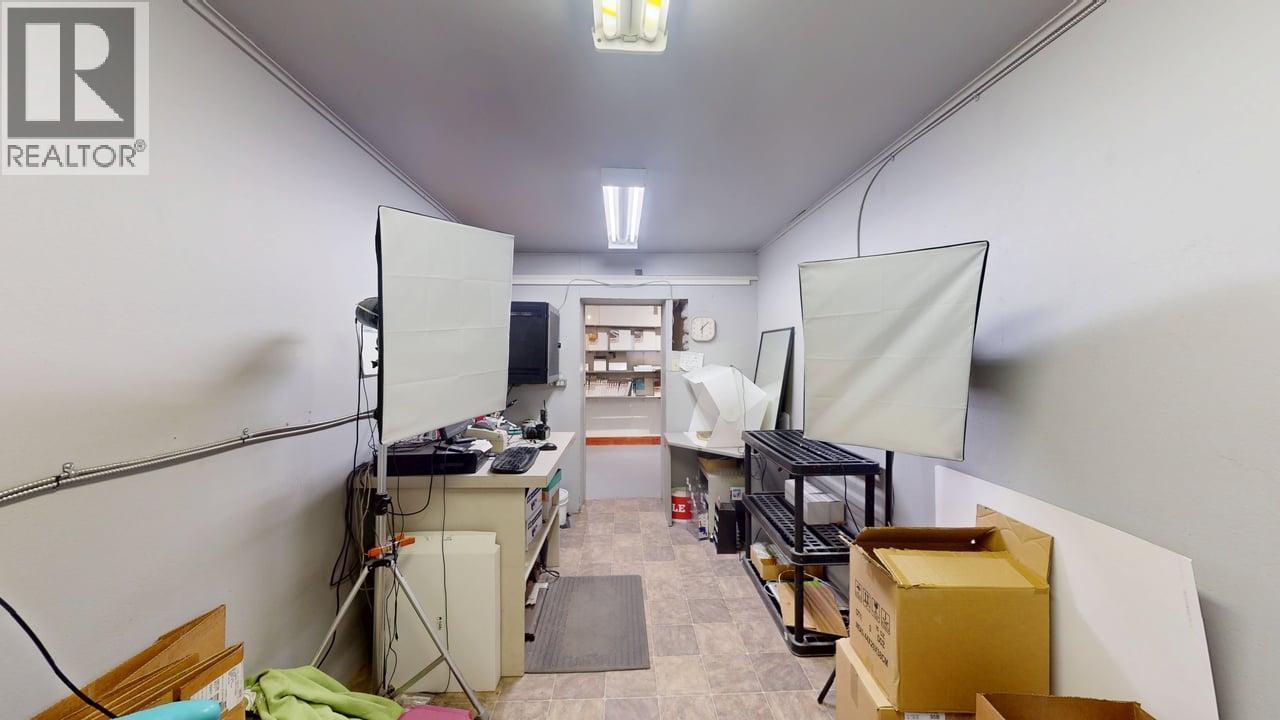 800 Baker Street, Cranbrook, British Columbia  V1C 1A2 - Photo 18 - 10384278