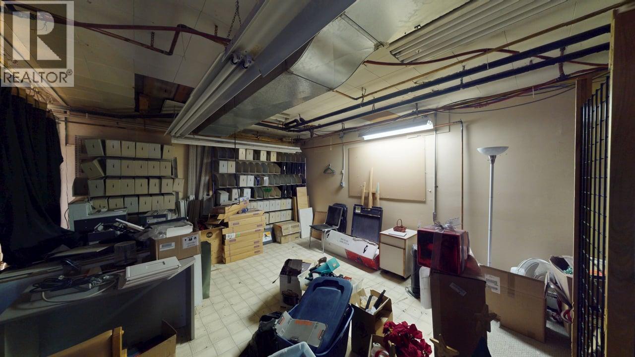 800 Baker Street, Cranbrook, British Columbia  V1C 1A2 - Photo 44 - 10384278