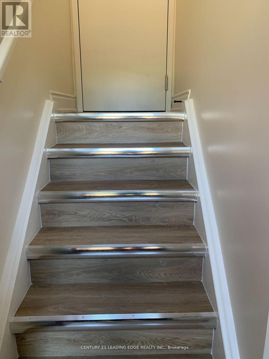 Bsmt - 209 Wayne Court, Oshawa, Ontario  L1G 3R6 - Photo 2 - E13027290