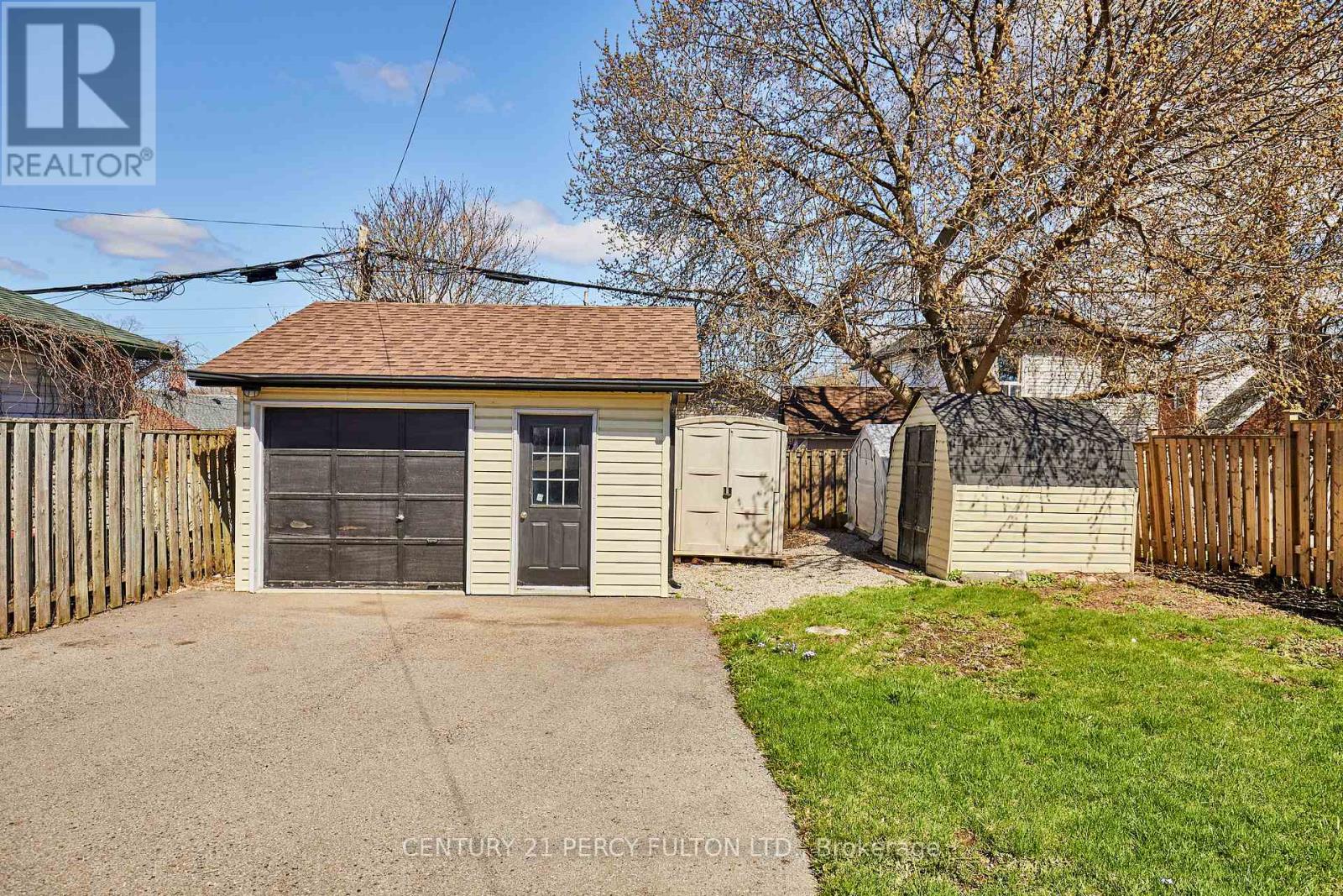 297 Celina Street, Oshawa, Ontario  L1H 4N9 - Photo 17 - E13027324