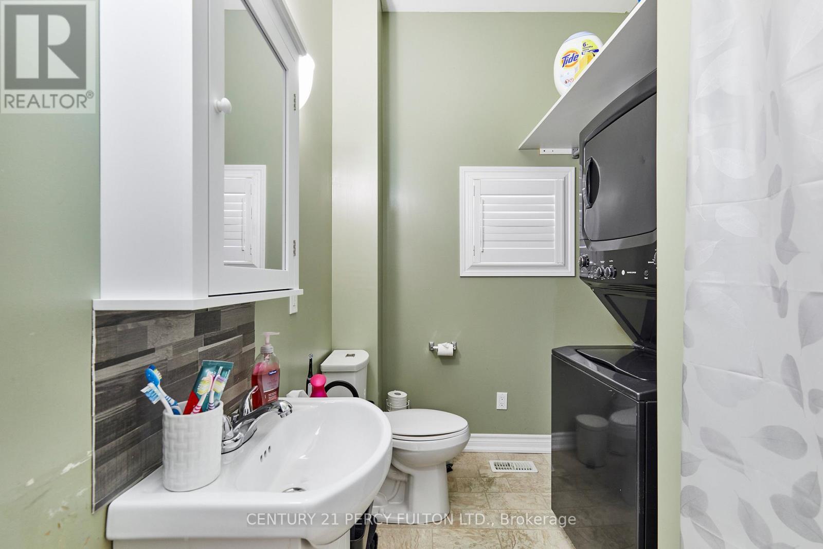 297 Celina Street, Oshawa, Ontario  L1H 4N9 - Photo 7 - E13027324