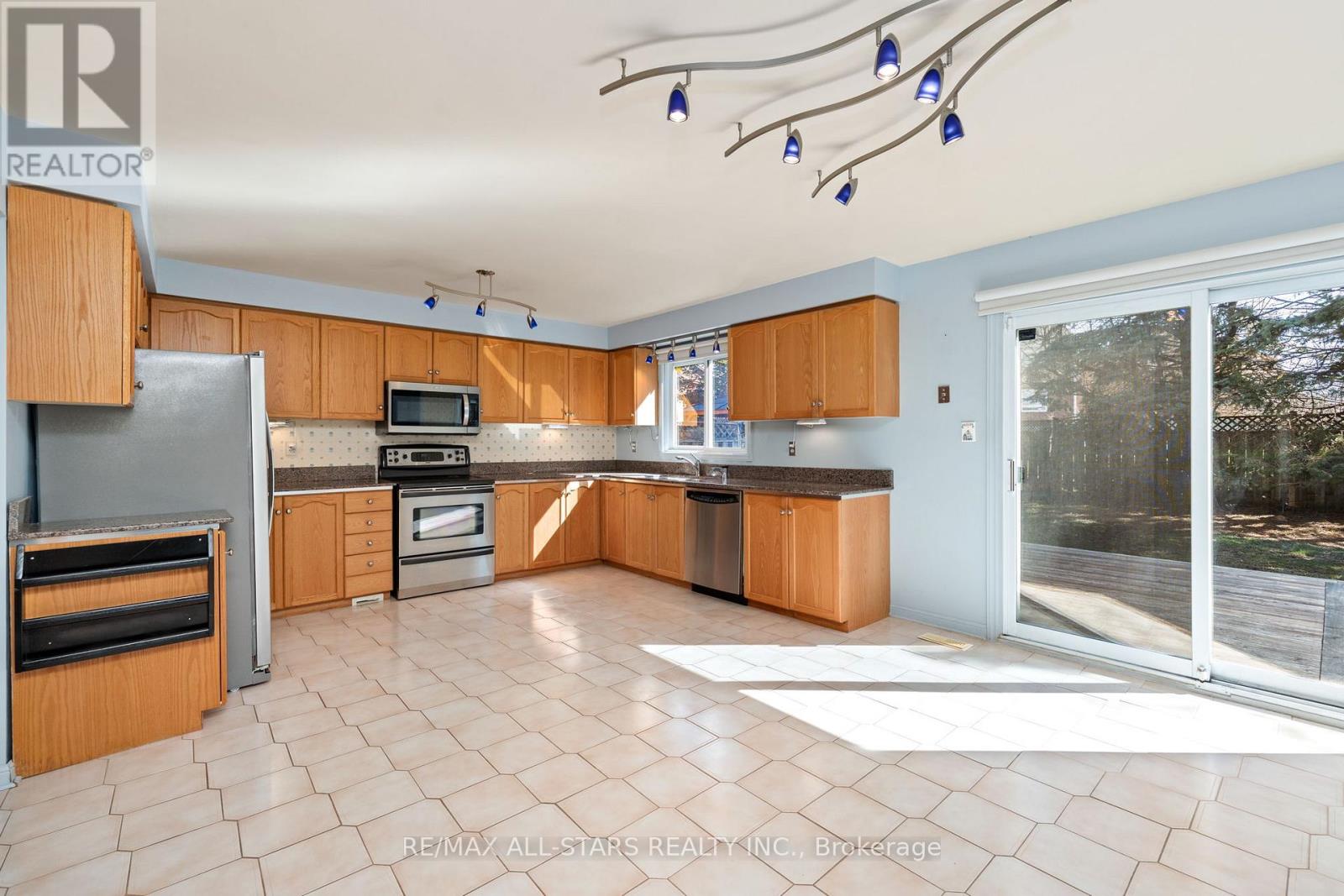 3 Bryant Road, Markham, Ontario  L3P 5Y3 - Photo 4 - N13027248