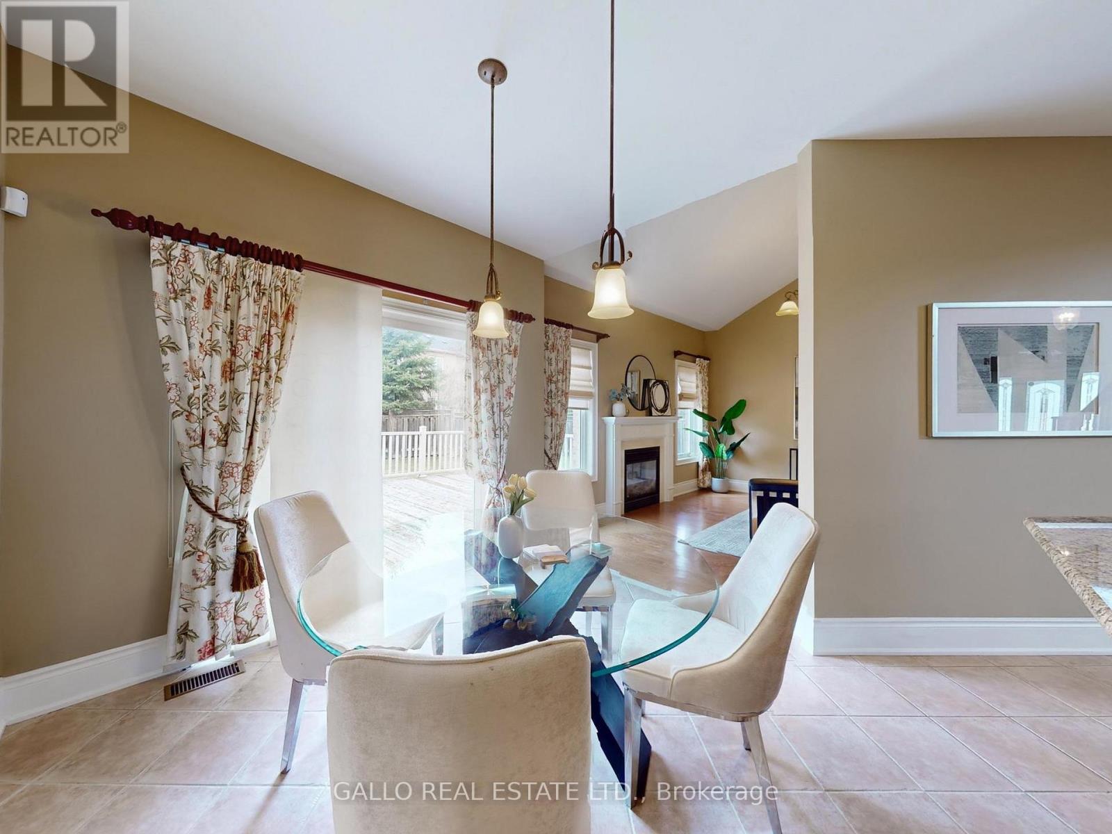 82 Bayberry Street, Whitchurch-Stouffville, Ontario  L4A 0E2 - Photo 15 - N13027354