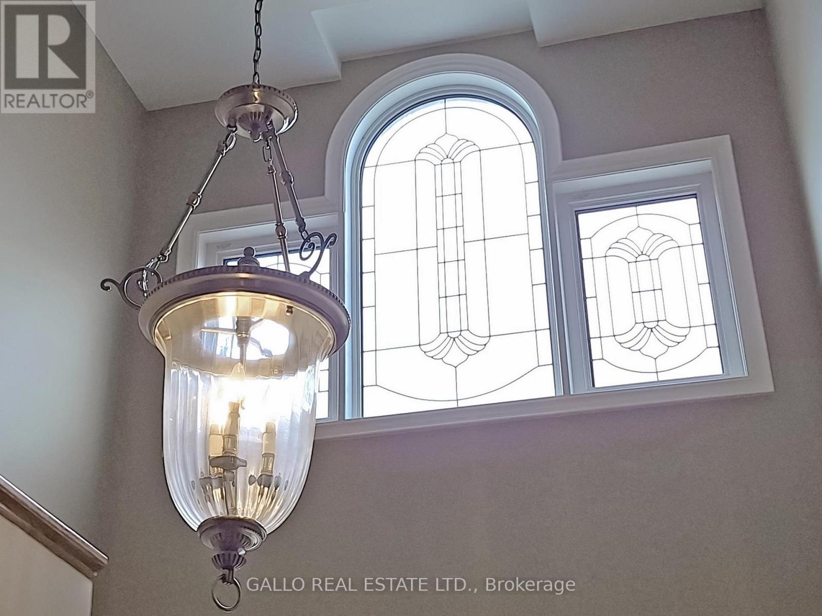 82 Bayberry Street, Whitchurch-Stouffville, Ontario  L4A 0E2 - Photo 4 - N13027354