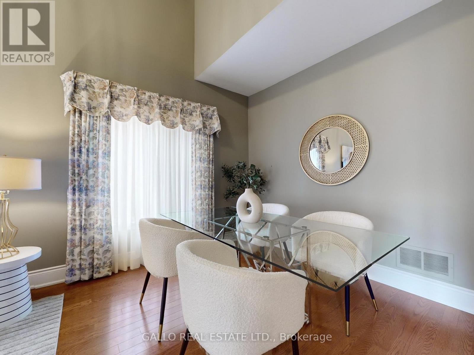 82 Bayberry Street, Whitchurch-Stouffville, Ontario  L4A 0E2 - Photo 8 - N13027354