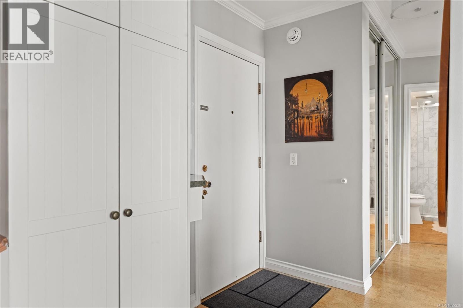 1005 250 Douglas St, Victoria, British Columbia  V8V 2P4 - Photo 16 - 1032938