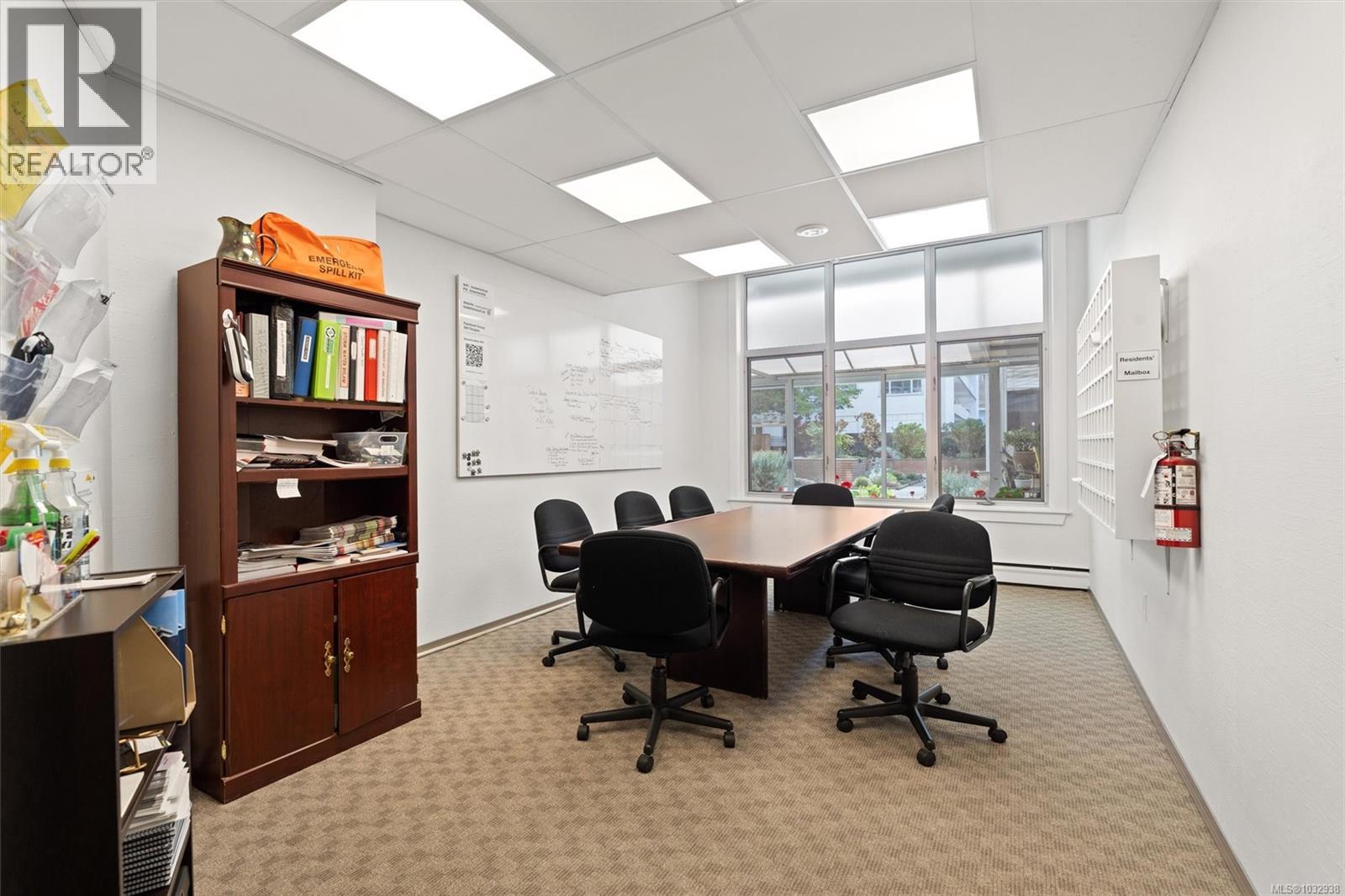 1005 250 Douglas St, Victoria, British Columbia  V8V 2P4 - Photo 31 - 1032938