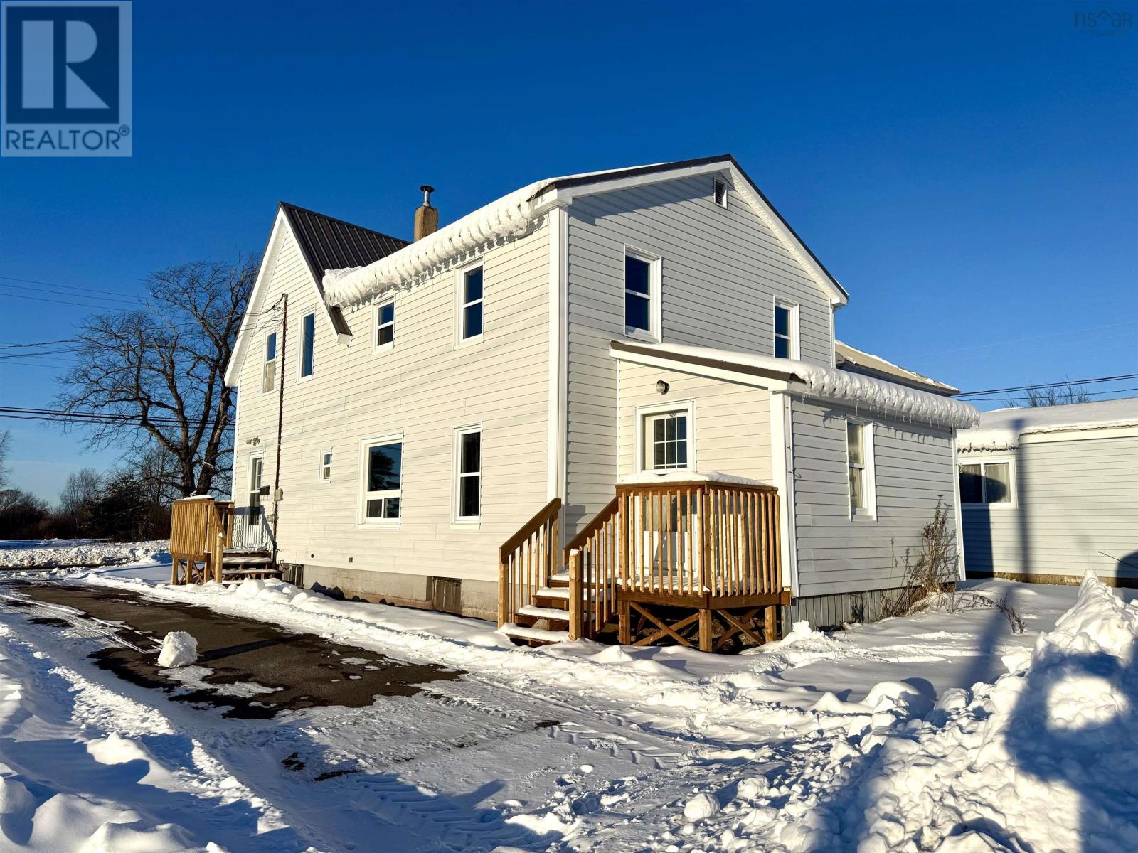 149 East Pleasant Street, Amherst, Nova Scotia  B4H 1N4 - Photo 2 - 202529495