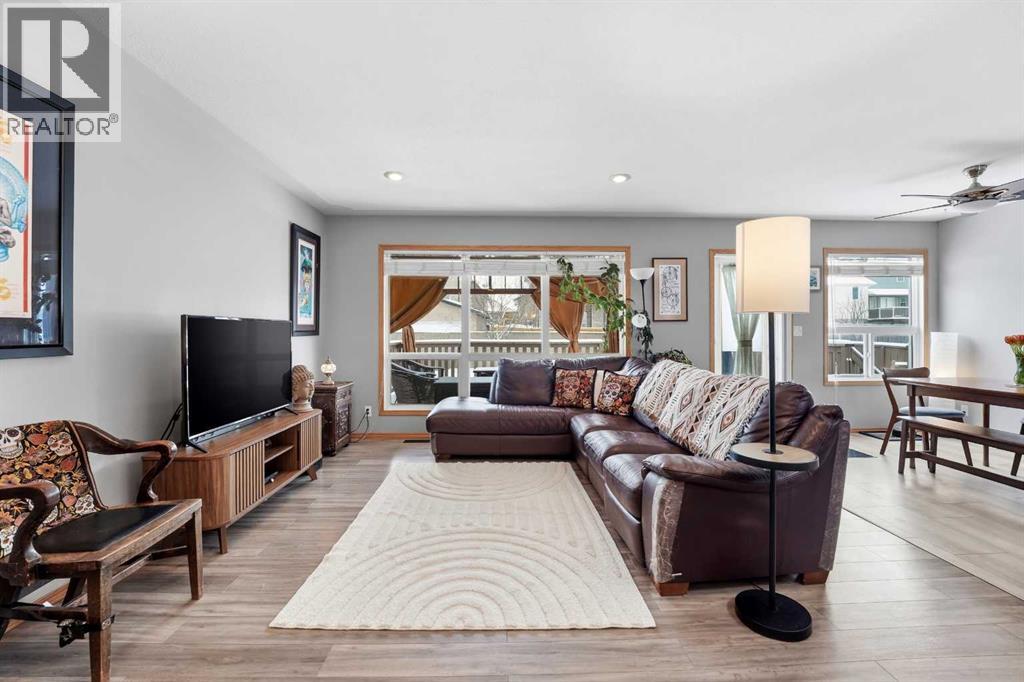 5 Lincoln Street, Sylvan Lake, Alberta  T4S 2R1 - Photo 14 - A2288595