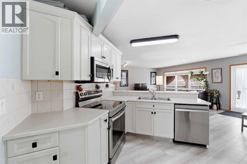 5 Lincoln Street, Sylvan Lake, Alberta  T4S 2R1 - Photo 20 - A2288595