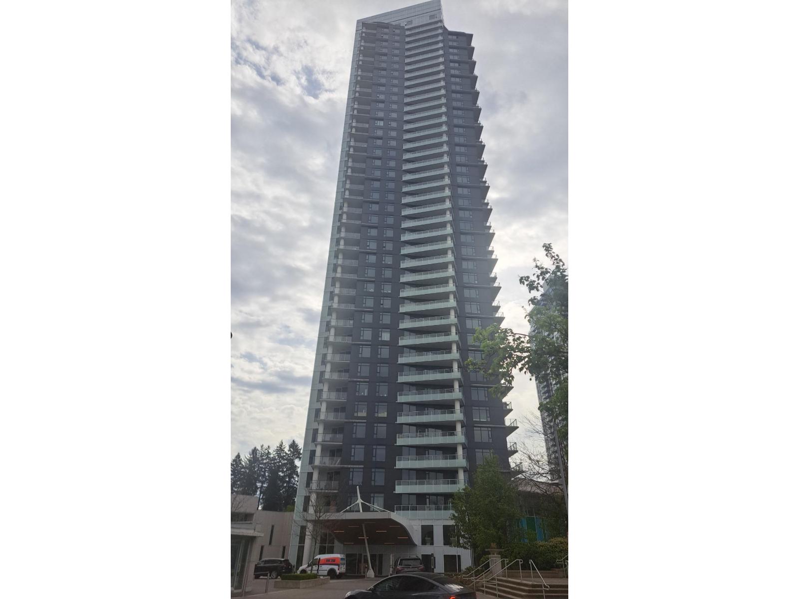 2604 9887 WHALLEY BOULEVARD, Surrey, British Columbia
