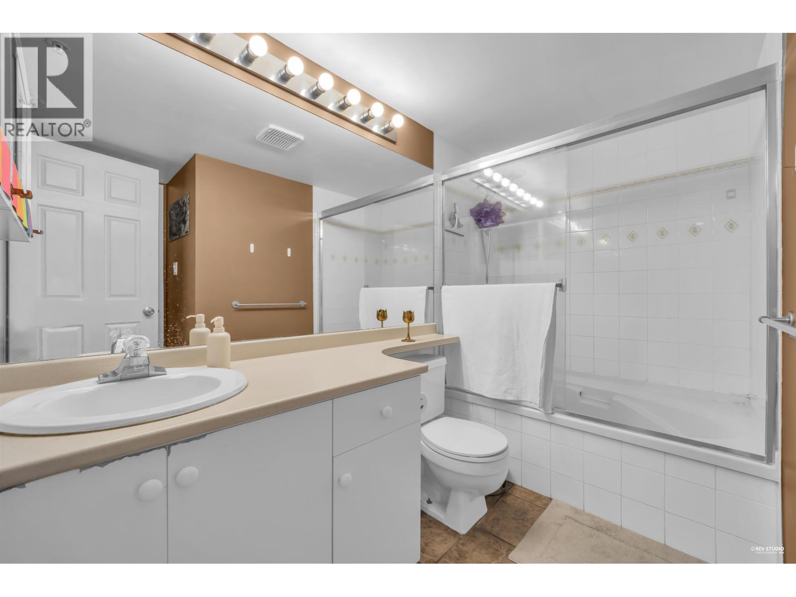 206 3638 Rae Avenue, Vancouver, British Columbia  V5R 2P5 - Photo 3 - R3113863