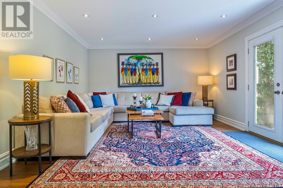 996 Cresthampton Lane, Mississauga, Ontario  L5H 2X1 - Photo 16 - W13027178