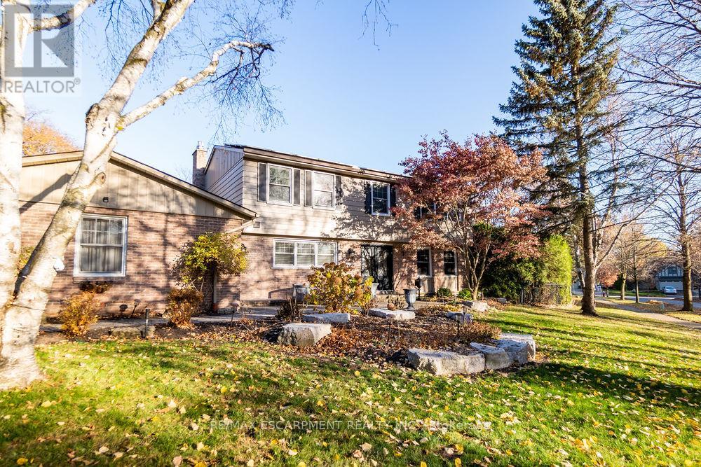 996 Cresthampton Lane, Mississauga, Ontario  L5H 2X1 - Photo 4 - W13027178