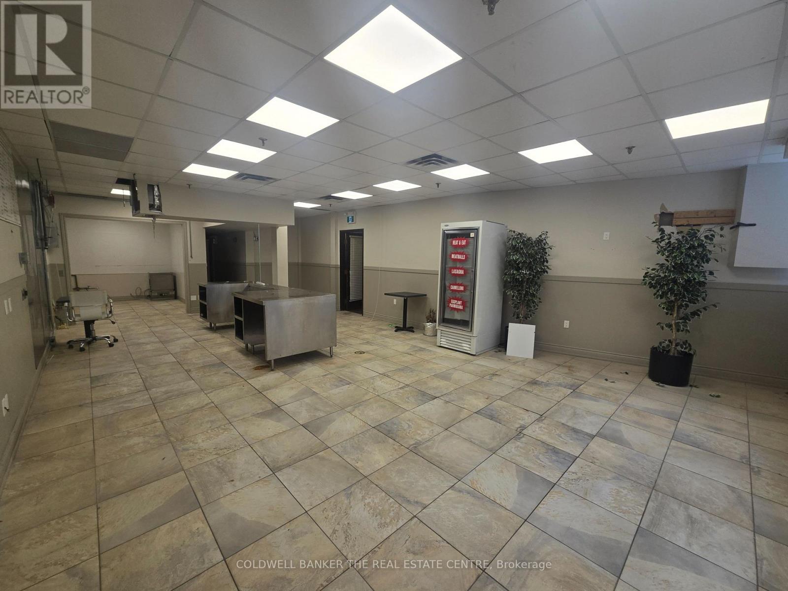 12-100 - 5045 Orbitor Drive, Mississauga, Ontario  L4W 4Y4 - Photo 3 - W13027192