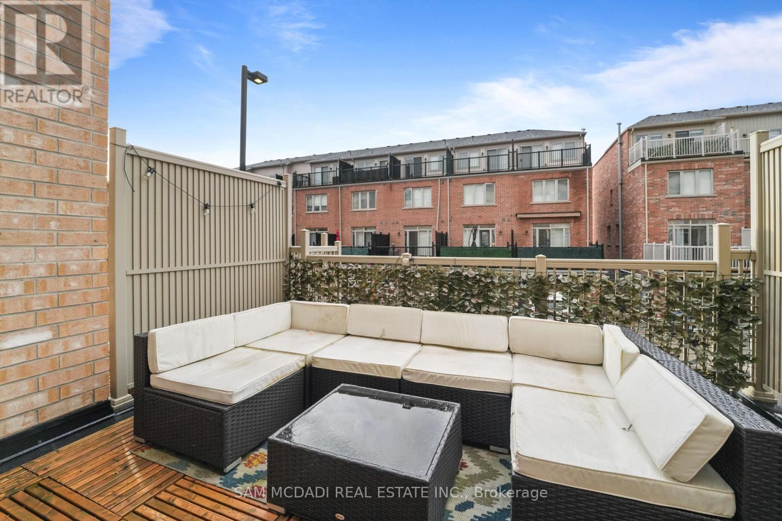 61 Edward Horton Crescent, Toronto, Ontario  M8Z 0E7 - Photo 17 - W13027234