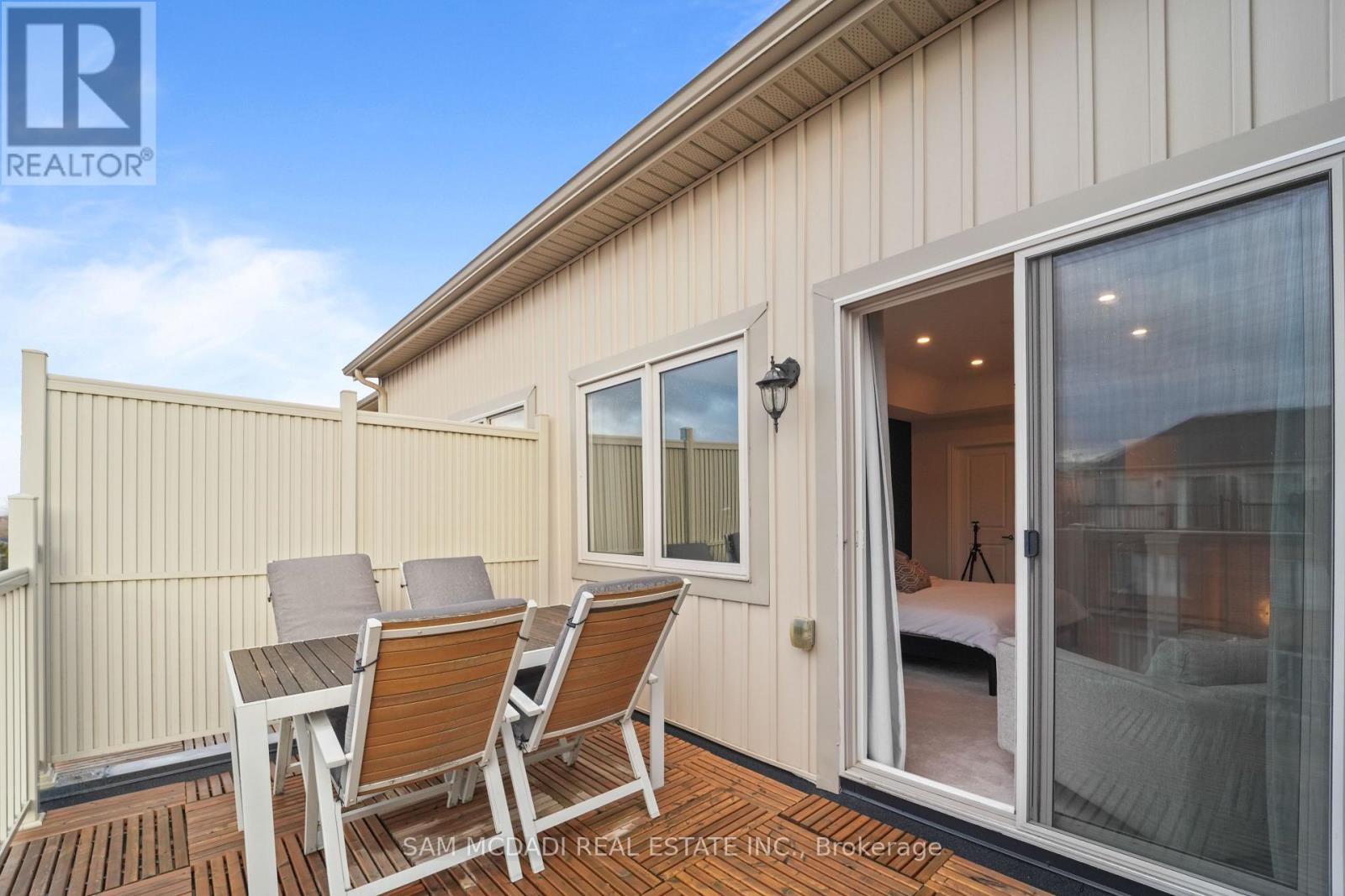 61 Edward Horton Crescent, Toronto, Ontario  M8Z 0E7 - Photo 35 - W13027234