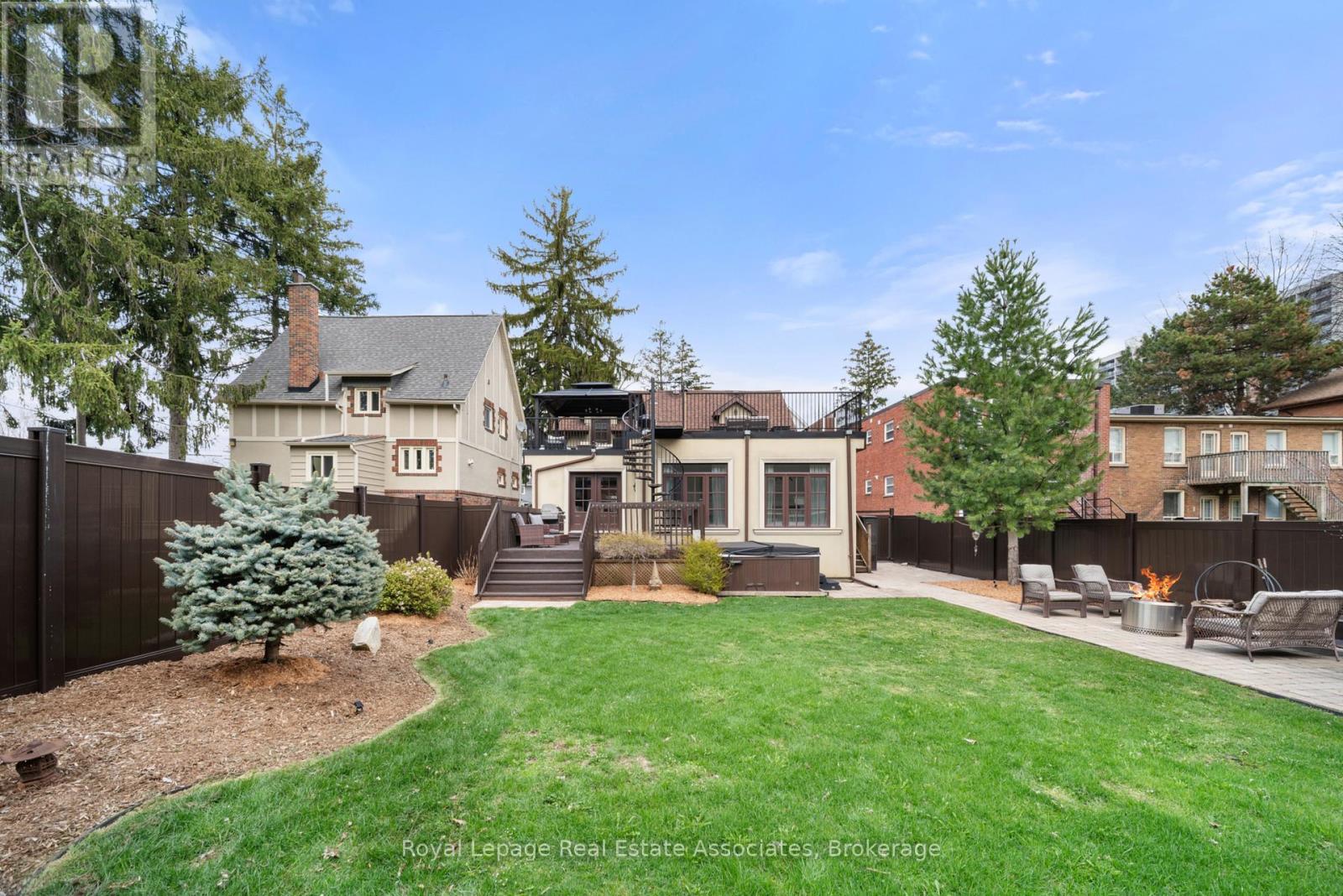 36 Mississauga Road N, Mississauga, Ontario  L5H 2H6 - Photo 29 - W13027242