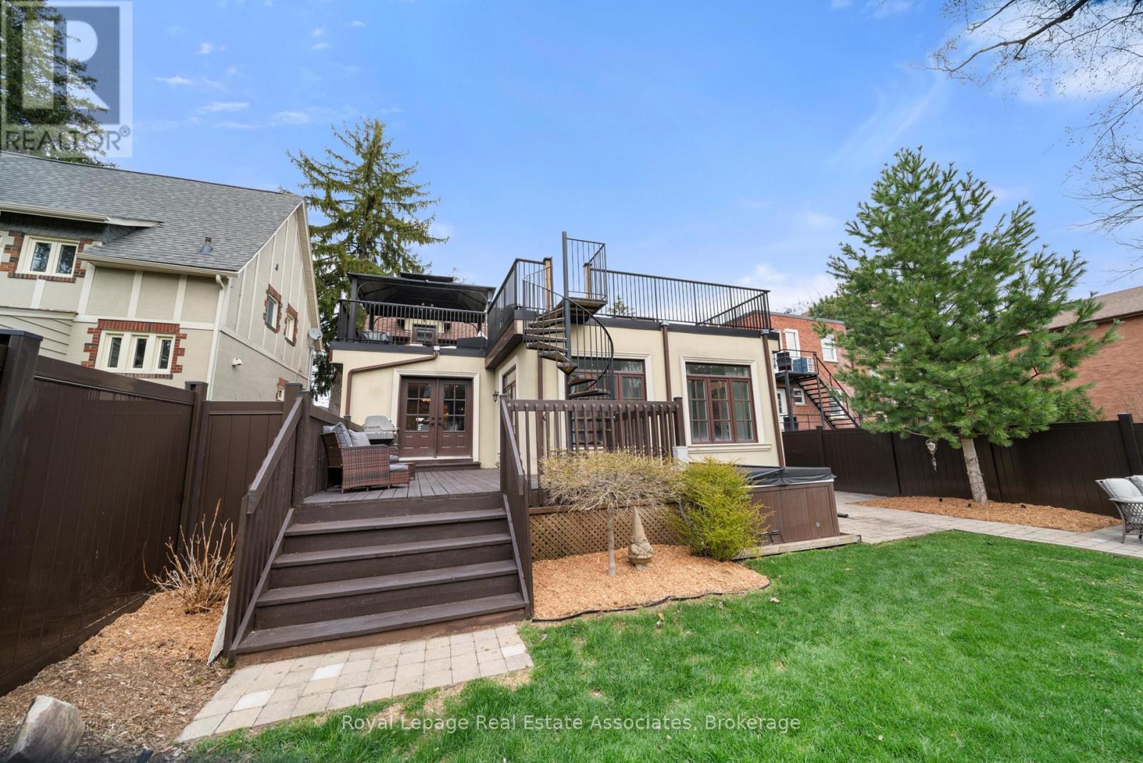 36 Mississauga Road N, Mississauga, Ontario  L5H 2H6 - Photo 32 - W13027242