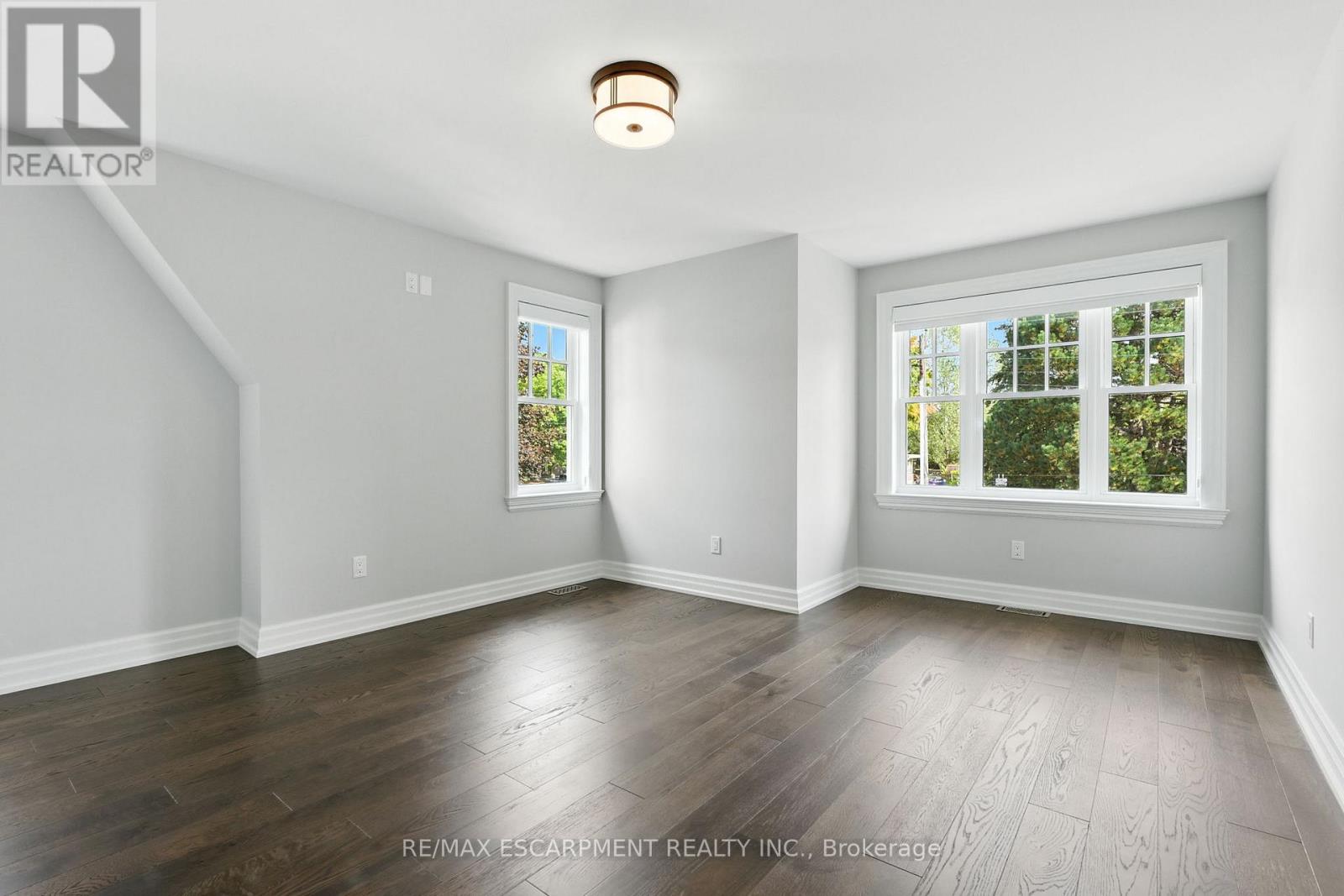 391 Patricia Drive, Burlington, Ontario  L7T 1J9 - Photo 29 - W13027274