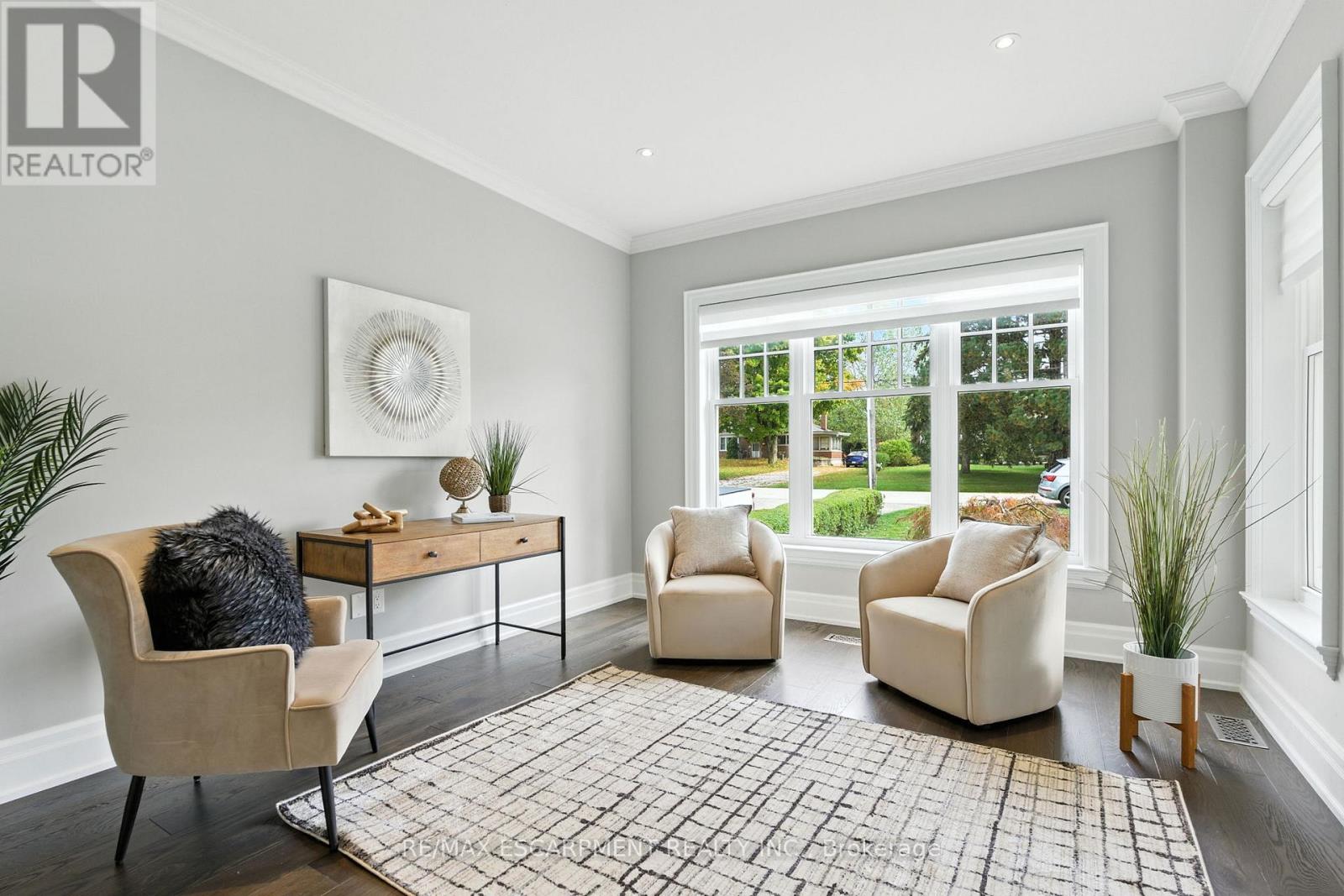 391 Patricia Drive, Burlington, Ontario  L7T 1J9 - Photo 7 - W13027274