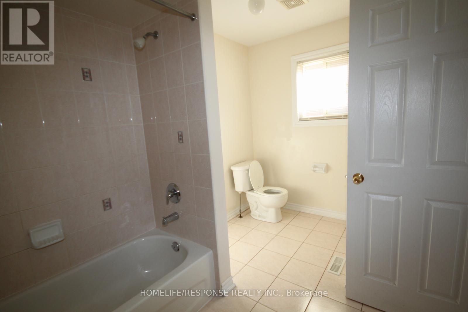 517 Fernforest Drive, Brampton, Ontario  L6R 0S8 - Photo 16 - W13027284